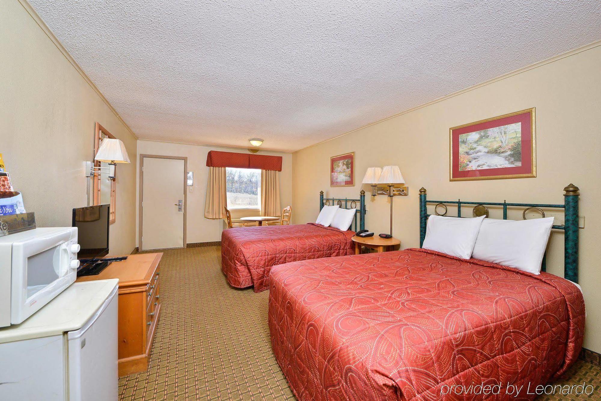 Red Roof Inn Buffalo, Tx Bagian luar foto