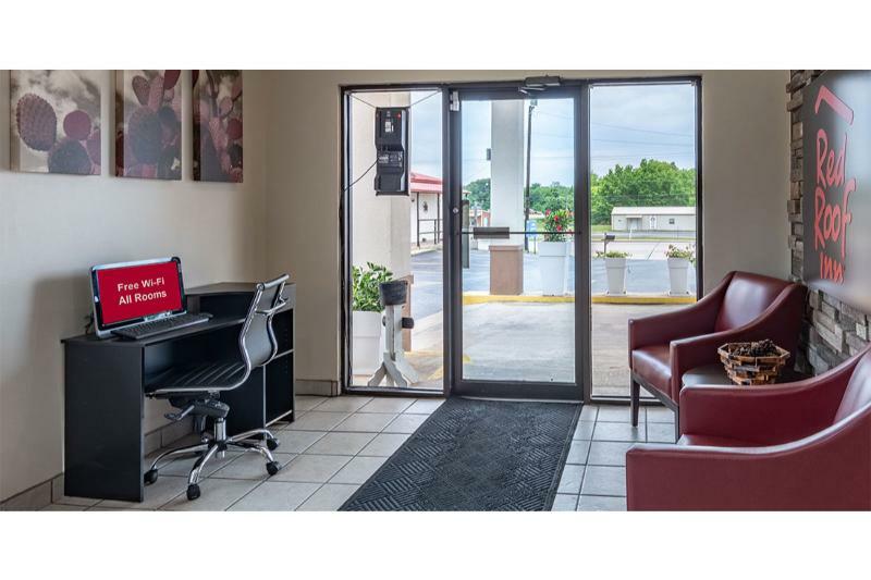 Red Roof Inn Buffalo, Tx Bagian luar foto