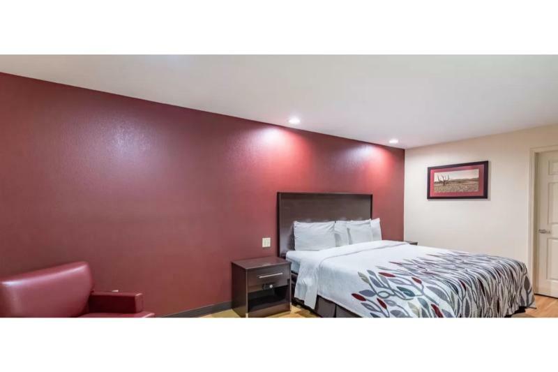 Red Roof Inn Buffalo, Tx Bagian luar foto
